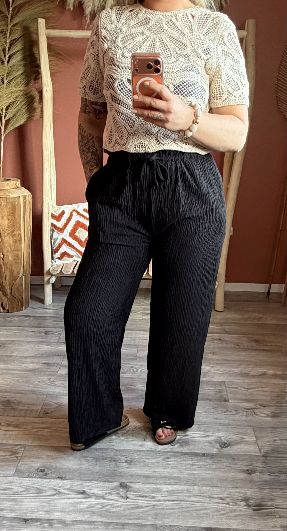 Pantalon large texturé noir à taille élastiquée — Le Dress BY L.A