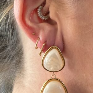 Boucles d'oreilles pendantes pierre rosée