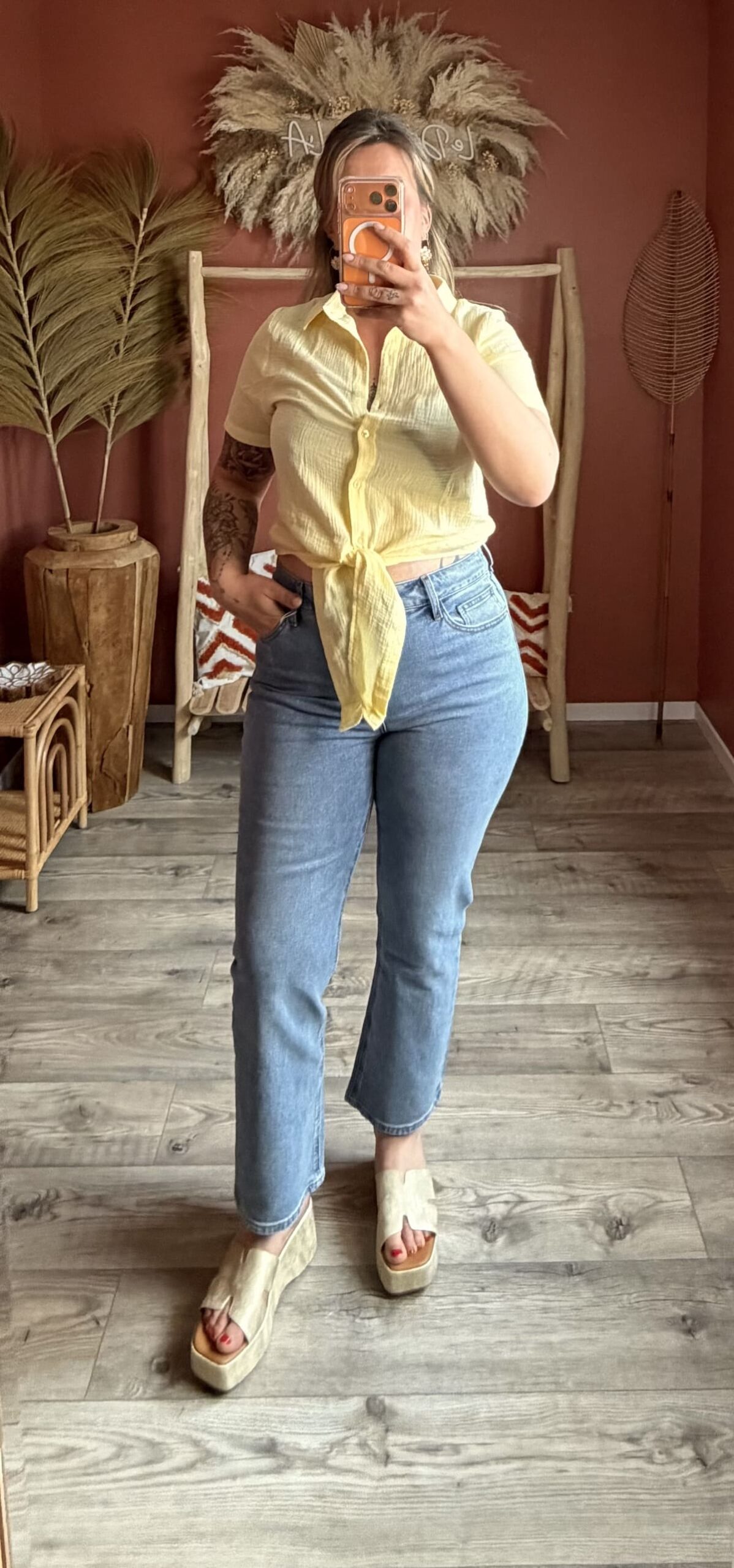Chemise Crop Jaune Citron en Gaze Nouée – Image 3