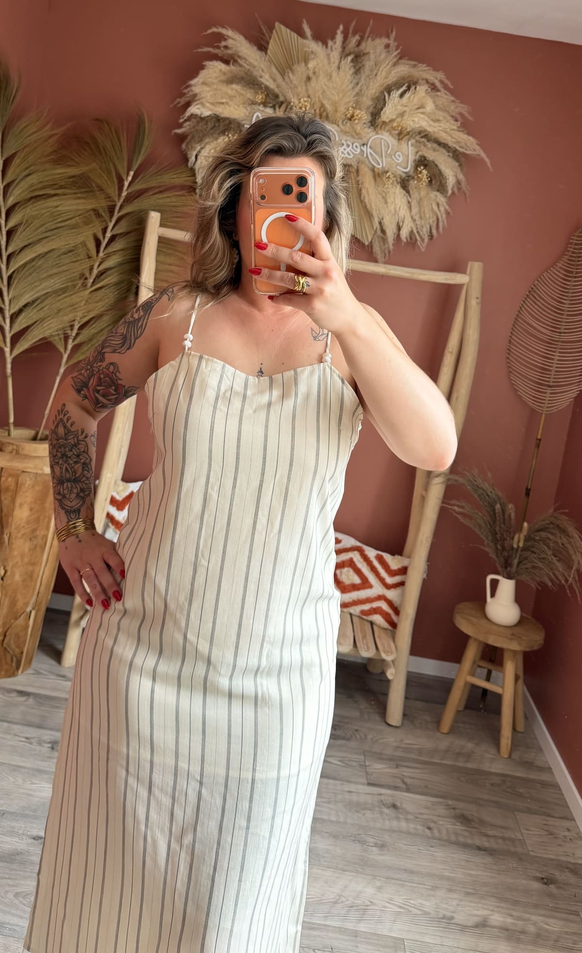 Robe longue bretelles fines rayures verticales écru coupe droite midi femme – Le Dress BY L.A